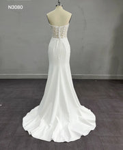 Load image into Gallery viewer, Nadine - Romantic 2 in 1 mermaid style and removable ballgown skirt
