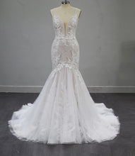 Load image into Gallery viewer, Noa - Lace mermaid wedding dress with champagne lining
