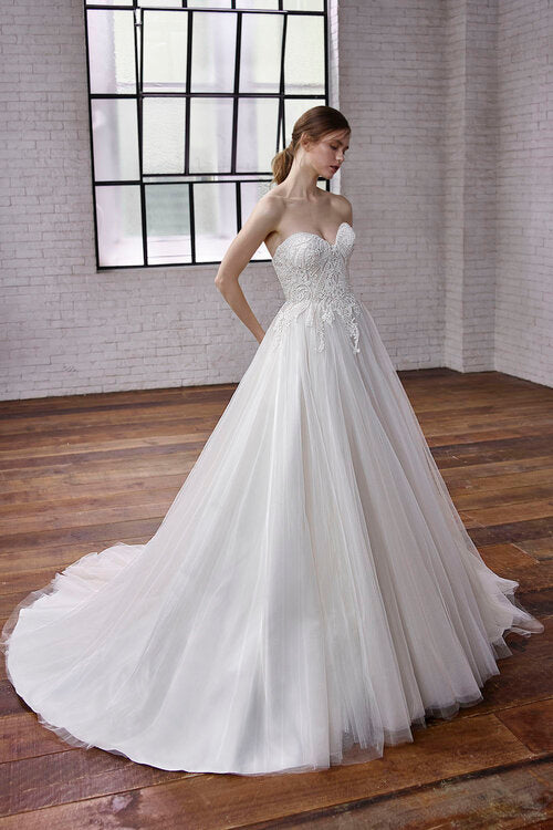 Deidre - Embroidered lace tulle ball gown