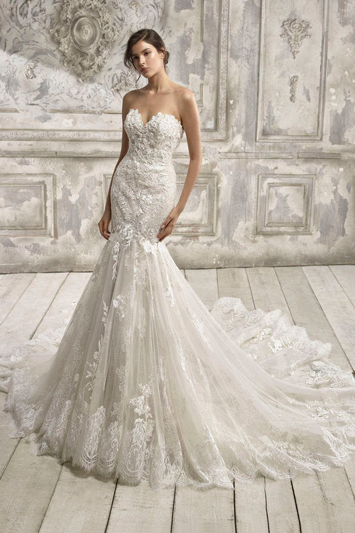 Basia - Strapless lace and tulle trumpet wedding dress